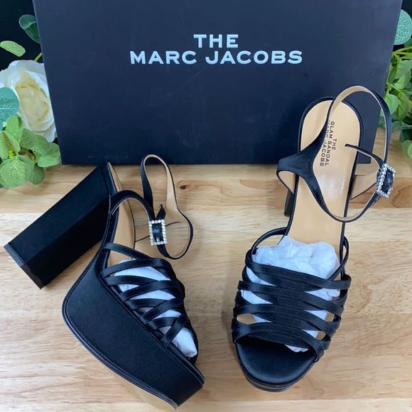 Sandales Noires Marc Jacobs - Taille US 7.5 Femme, Talons Ultra Hauts (4 Pouces+), Occasion